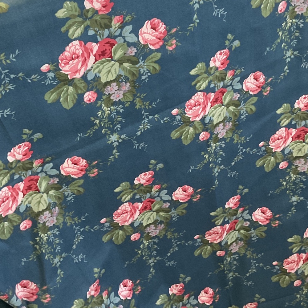 🩷 Vintage Croscill chino pair of  lined curtains.